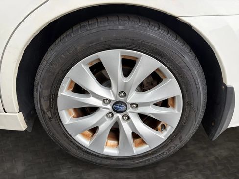 Used 2015 Subaru Legacy 2.5i Premium AWD/4WD image 40