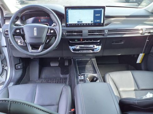 New 2023 Lincoln Corsair Reserve w/ Equipment Group 202A image 35