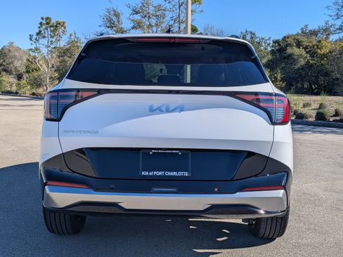Used 2026 Kia Sportage SX image 6