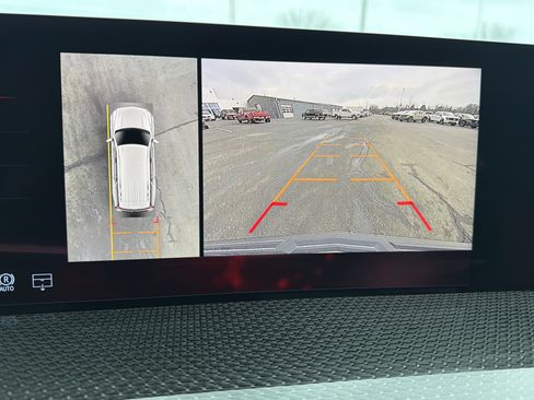 Used 2026 Cadillac Escalade V image 27