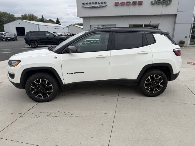 Used 2019 Jeep Compass Trailhawk w/ Cold Weather Group AWD/4WD image 4