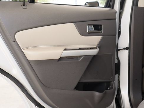 Used 2014 Ford Edge SEL w/ Equipment Group 205A FWD image 29