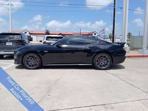 Used 2025 Ford Mustang GT Premium w/ GT Performance Package RWD image 6