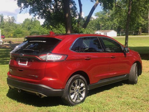 Used 2016 Ford Edge Titanium w/ Equipment Group 302A AWD/4WD image 6