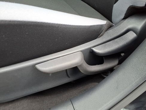 Used 2025 Nissan Versa S w/ Trunk Package FWD image 25