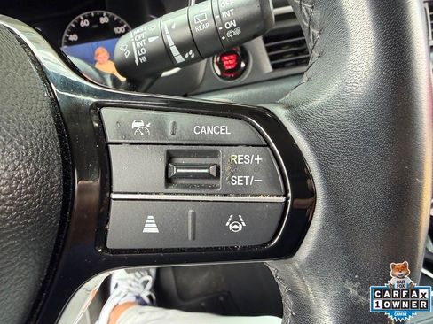 Used 2024 Honda Pilot Touring image 9
