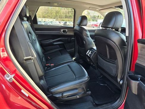 Used 2022 Kia Sorento S w/ Panoramic Sunroof Package AWD/4WD image 20