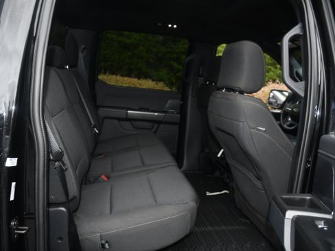 Used 2023 Ford F150 XLT w/ Equipment Group 302A High AWD/4WD image 18