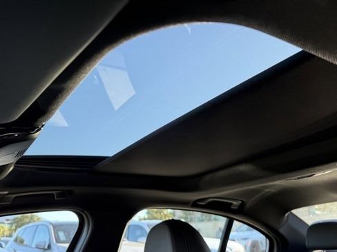 New 2026 BMW 330i Sedan w/ M Sport Package image 20