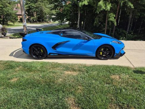 Used 2021 Chevrolet Corvette Stingray Premium Conv w/ Z51 Performance Package image 16