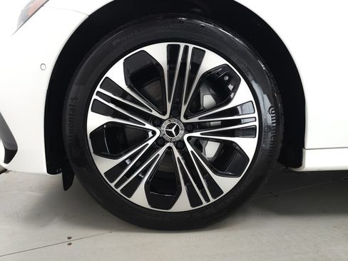 Used 2025 Mercedes-Benz E 350 4MATIC Sedan image 36