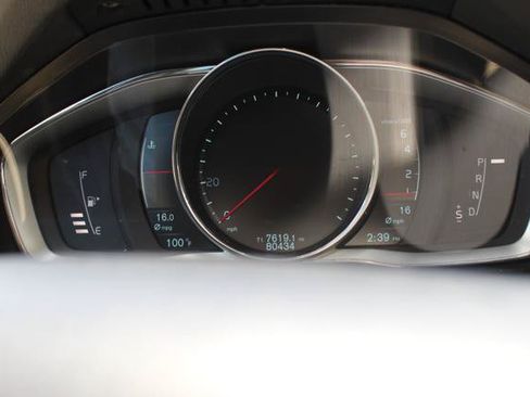 Used 2015 Volvo XC70 T6 AWD/4WD image 14