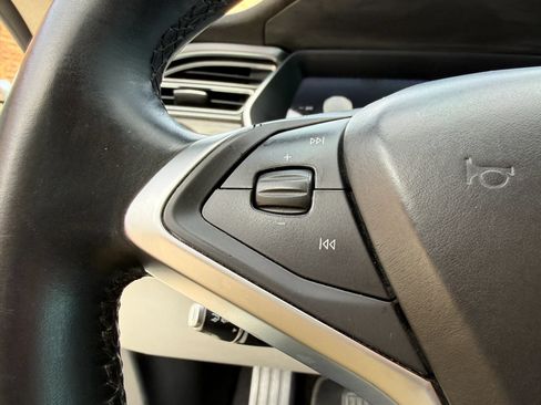 Used 2015 Tesla Model S 70 RWD image 22