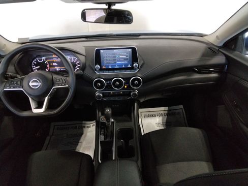 Used 2025 Nissan Sentra SV FWD image 33