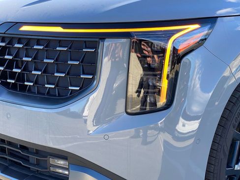 New 2026 Kia Carnival SX Prestige image 8