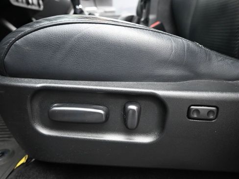 Used 2020 Toyota Tacoma TRD Sport image 10