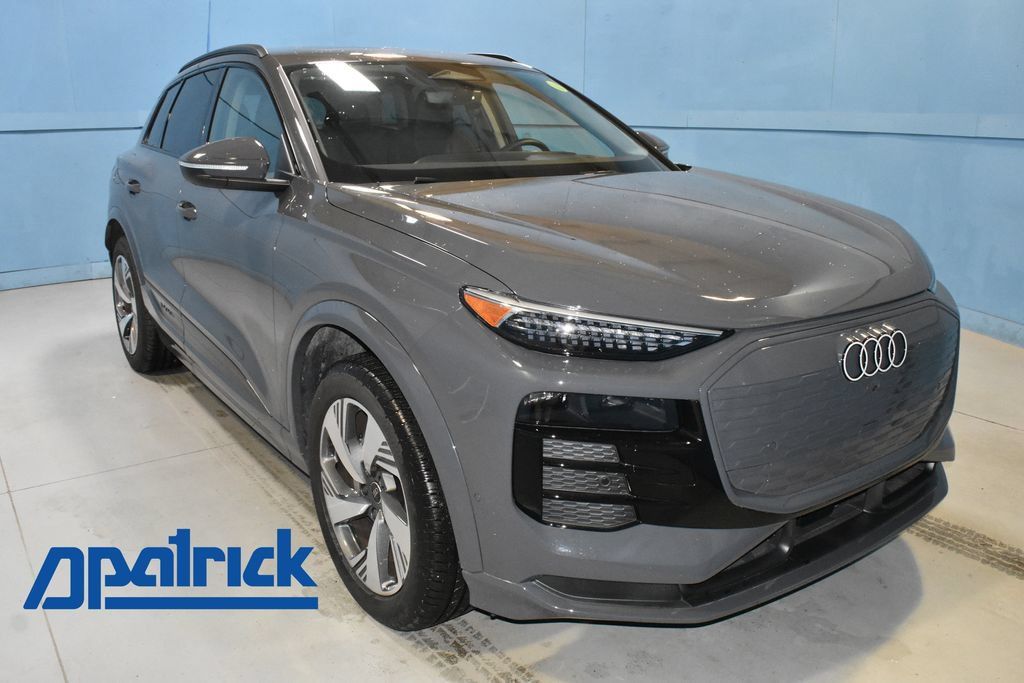 Used 2025 Audi Q6 e-tron Premium Plus AWD/4WD image 1