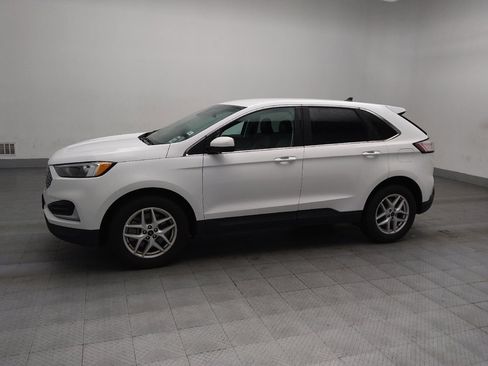 Used 2023 Ford Edge SEL image 2