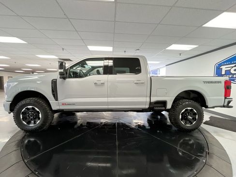 New 2025 Ford F250 Lariat w/ Lariat Ultimate Package image 5