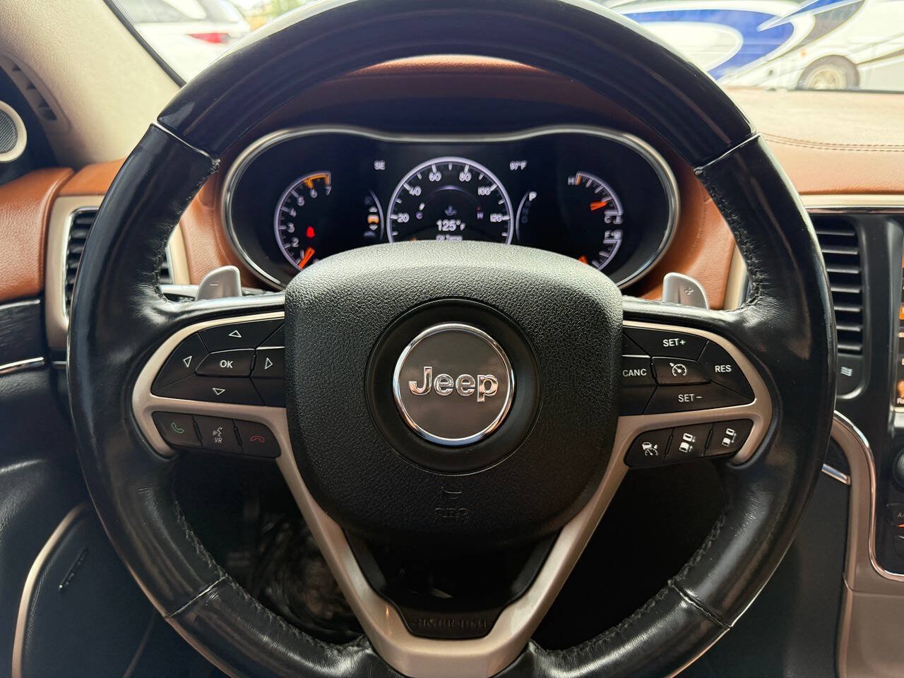 Used 2016 Jeep Grand Cherokee Summit w/ Platinum Series Group AWD/4WD image 33