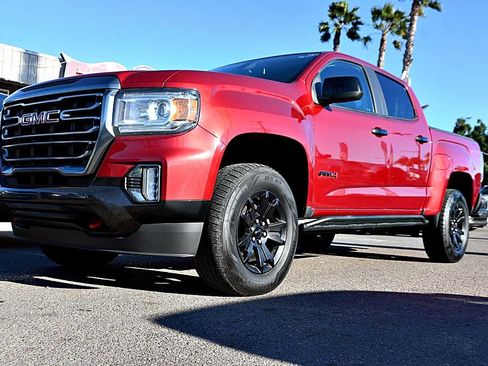 Used 2022 GMC Canyon AT4 image 1