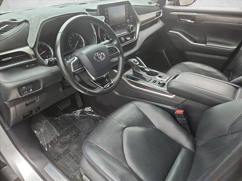 Used 2020 Toyota Highlander Limited AWD/4WD image 13