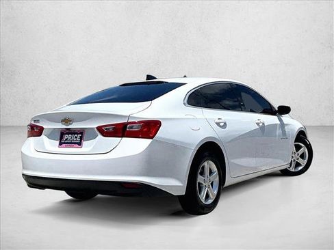 Used 2023 Chevrolet Malibu LS FWD image 2