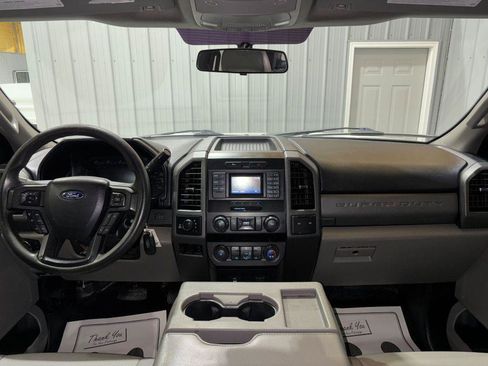 Used 2019 Ford F250 XL w/ Power Equipment Group image 17