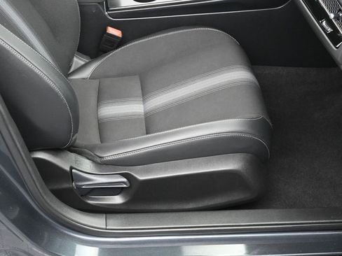 Used 2024 Honda Civic Sport image 10