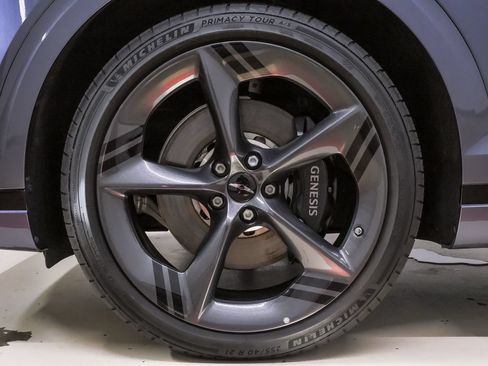 Certified 2026 Genesis GV70 3.5T Sport Prestige AWD/4WD image 35