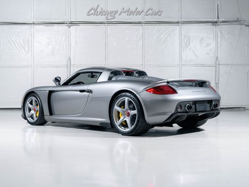 Used 2005 Porsche Carrera GT RWD image 4