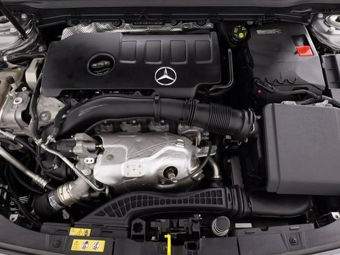 Used 2023 Mercedes-Benz CLA 250 4MATIC image 61