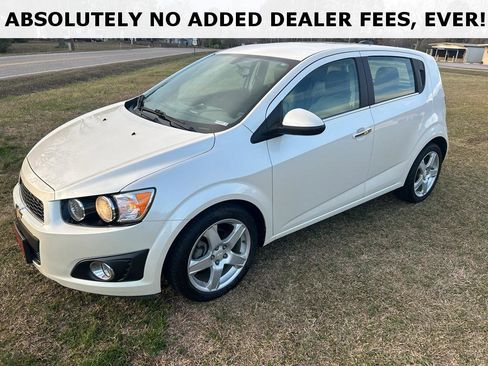 Used 2015 Chevrolet Sonic LTZ image 2