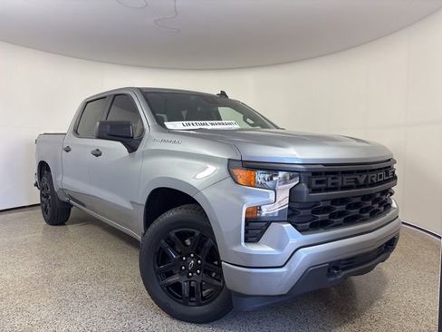 Used 2024 Chevrolet Silverado 1500 Custom RWD image 2