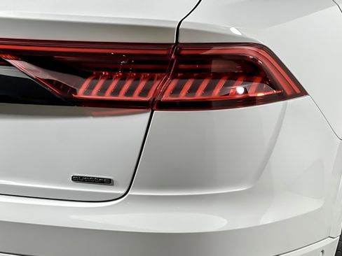 Used 2023 Audi Q8 Prestige w/ Prestige Package image 27