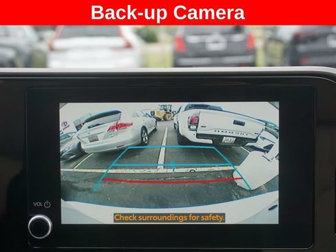 Used 2023 Toyota Highlander XLE AWD/4WD image 10