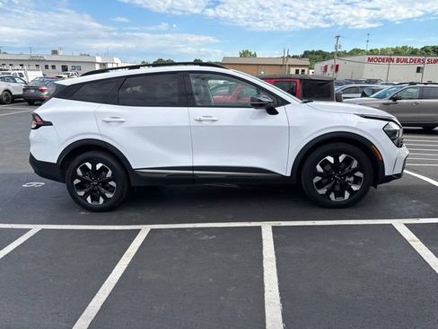 Used 2023 Kia Sportage X-Line AWD/4WD image 2