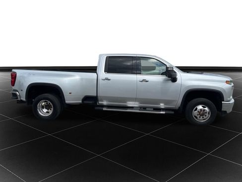 Used 2020 Chevrolet Silverado 3500 LTZ w/ LTZ Convenience Package AWD/4WD image 6