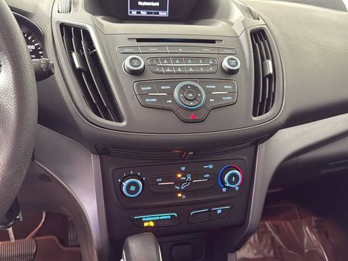 Used 2018 Ford Escape S image 22