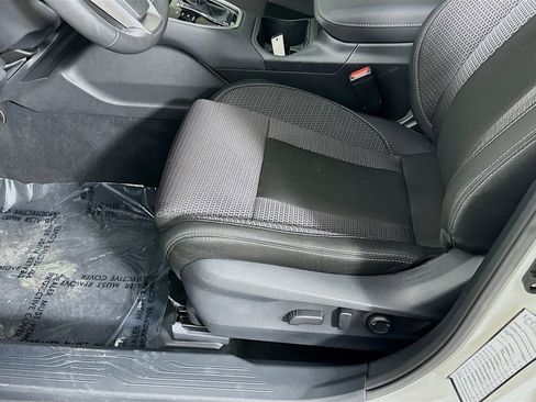 Used 2025 Subaru Outback Premium AWD/4WD image 26