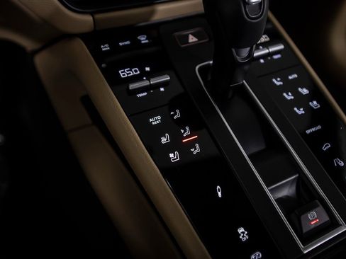 Used 2023 Porsche Macan S image 23