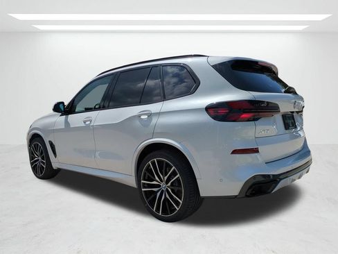 New 2026 BMW X5 xDrive40i w/ M Sport Package AWD/4WD image 6
