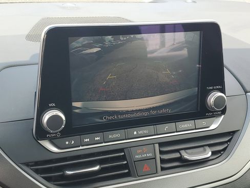 Certified 2024 Nissan Altima 2.5 SR FWD image 21