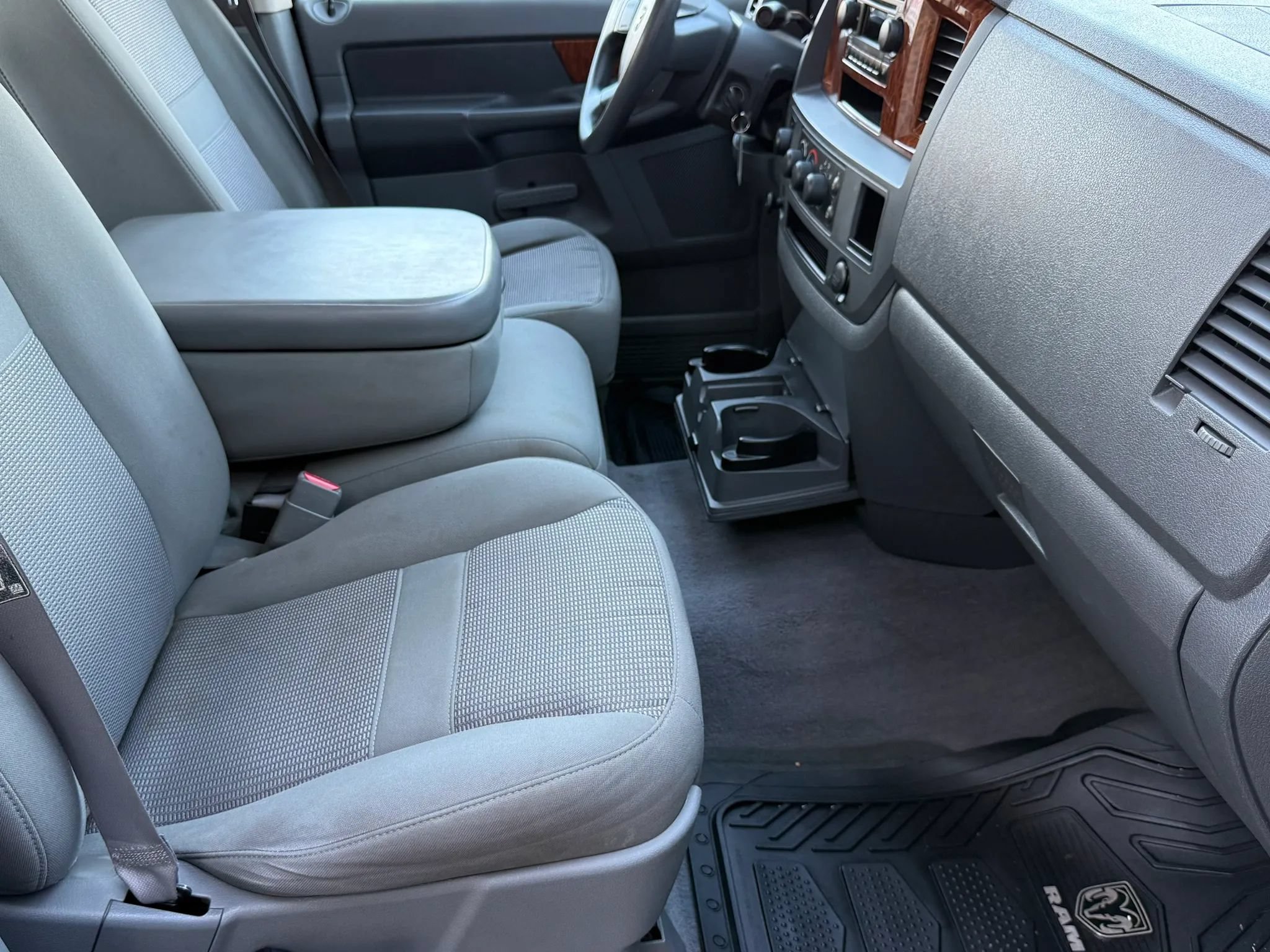 Used 2006 Dodge Ram 1500 Truck SLT AWD/4WD image 20