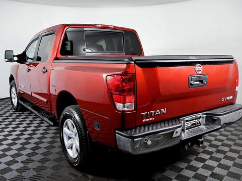 Used 2015 Nissan Titan SV image 13
