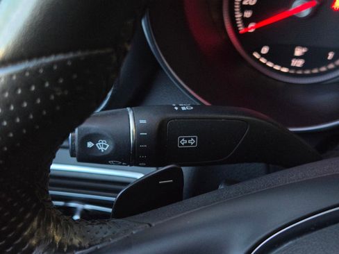 Used 2018 Mercedes-Benz C 300 4MATIC Sedan image 22