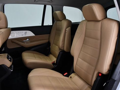 Used 2024 Mercedes-Benz GLS 450 4MATIC w/ Exclusive Trim Package image 21