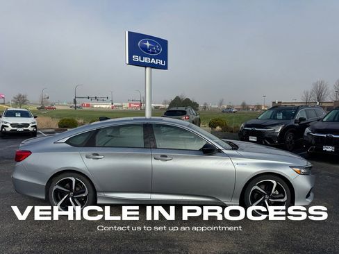 Used 2022 Honda Accord Sport image 2