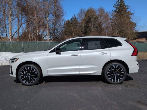 New 2026 Volvo XC60 B5 Ultra w/ Protection Package Premier image 2