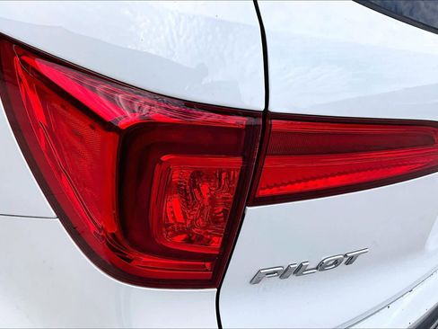 Used 2017 Honda Pilot Elite image 28